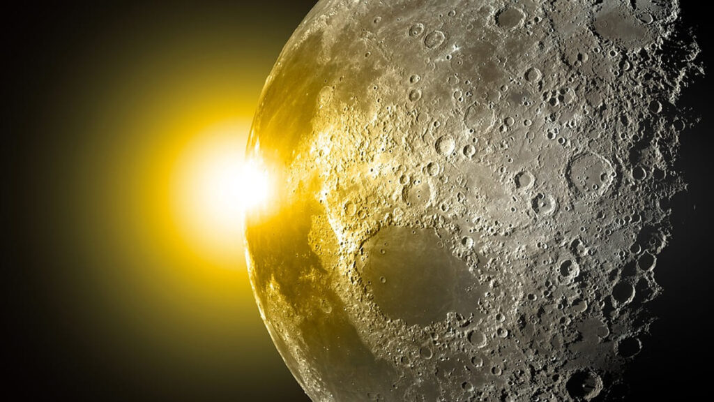 意外と共通点が多い月と太陽の画像